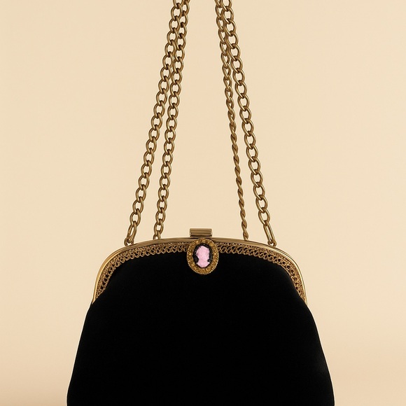 Vintage 1960’s black handbag with pink Cameo Mid century Mod retro purse